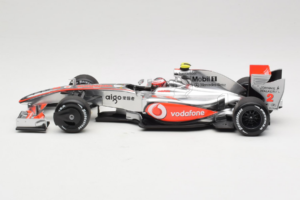 McLaren MP4-24 Mercedes #2 H. Kovalainen F1 2009 Minichamps 1:18 503091802 Metall — bild 3 av 7