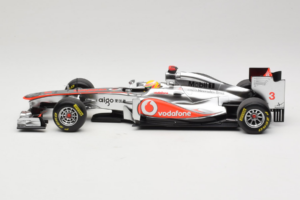 McLaren MP4-26 Mercedes #3 L. Hamilton Vodafone McLaren F1 2011 Minichamps 1:18 530111803 Metall — bild 3 av 7