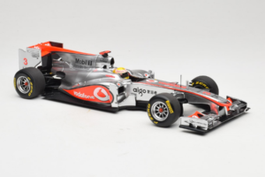 McLaren MP4-26 Mercedes #3 L. Hamilton Vodafone McLaren Showcar F1 2011 Minichamps 1:18 530111873 Metall — bild 4 av 7