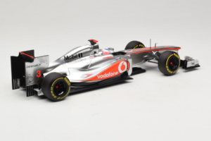 McLaren MP4-27 Mercedes #3 J. Button Vodafone McLaren Showcar F1 2012 Minichamps 1:18 530121873 Metall — bild 2 av 7