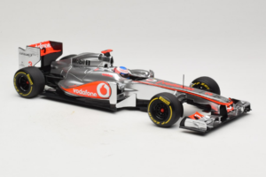 McLaren MP4-27 Mercedes #3 J. Button Vodafone McLaren Showcar F1 2012 Minichamps 1:18 530121873 Metall — bild 4 av 7