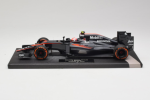 McLaren MP4-30 Honda #22 J. Button McLaren Honda F1 Team Spanish Grand Prix 2015 Minichamps 1:18 537151122 Metall