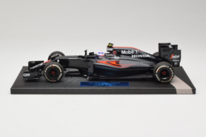 McLaren MP4-31 Honda #22 J. Button McLaren Honda F1 Team Chinese Grand Prix 2016 Minichamps 1:18 537161822 Metall