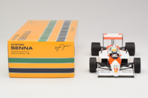 McLaren MP4/4 Honda #12 A. Senna Marlboro McLaren F1 World Champion 1988 Minichamps 1:18 540881812 Metall — bild 6 av 7