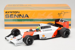 McLaren MP4/5B Honda #27 A. Senna Marlboro McLaren F1 World Champion 1990 Minichamps 1:18 540901827 Metall — bild 7 av 7