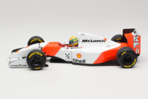 McLaren MP4/8 Ford #8 A. Senna Marlboro McLaren 1993 Minichamps 1:18 540931808 Metall — bild 3 av 7