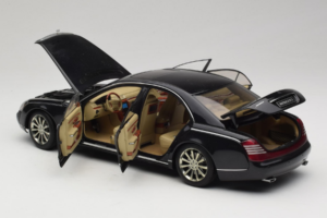 Maybach 57S Svart AUTOart 1:18 76156 Metall — bild 5 av 7