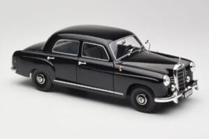 Mercedes 180 W120 Ponton Svart Revell 1:18 08973 Metall — bild 6 av 8