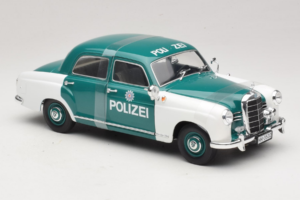 Mercedes 180 Ponton Polizei Revell 1:18 8863 Metall — bild 4 av 6