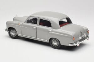 Mercedes 180 W120 Ponton Graphite Grey Revell 1:18 08974 Metall — bild 7 av 8