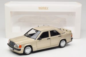 Mercedes 190E W201 2.3-16 Smoke Silver Metallic Norev 1:18 183831 Metall — bild 8 av 8