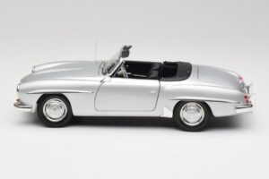 Mercedes 190 SL W121 Silver Grå Minichamps 1:18 100037031 Metall — bild 4 av 8