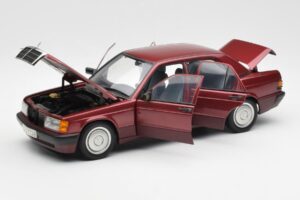Mercedes 190E W201 2.0 Röd Dealer Edition AUTOart 1:18 B66040383 Metall — bild 2 av 8