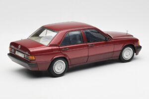 Mercedes 190E W201 2.0 Röd Dealer Edition AUTOart 1:18 B66040383 Metall — bild 3 av 8