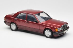 Mercedes 190E W201 2.0 Röd Dealer Edition AUTOart 1:18 B66040383 Metall — bild 6 av 8