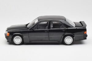 Mercedes 190E 2.3-16 W201 Svart Återförsäljarupplaga Norev 1:18 B66040663 Metall — bild 4 av 8
