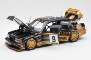 Mercedes 190E 2.5-16 Evo II #9 K. Ludwig Macau GP 3rd Place 1991 AUTOart 1:18 89135 Metall — bild 2 av 8
