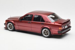 Mercedes 190E 2.5-16 W201 RAUH-Welt Republik Röd Otto 1:18 OT1083 Resin — bild 5 av 6