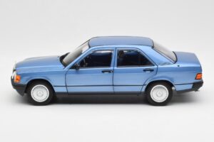 Mercedes 190E W201 Diamond Blå Återförsäljarupplaga Norev 1:18 B66040661 Metall — bild 4 av 8