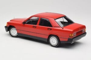 Mercedes 190E W201 Röd Minichamps 1:18 155037000 Metall — bild 5 av 6