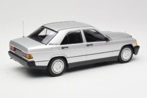 Mercedes 190E W201 Silver Minichamps 1:18 155037004 Metall — bild 2 av 6