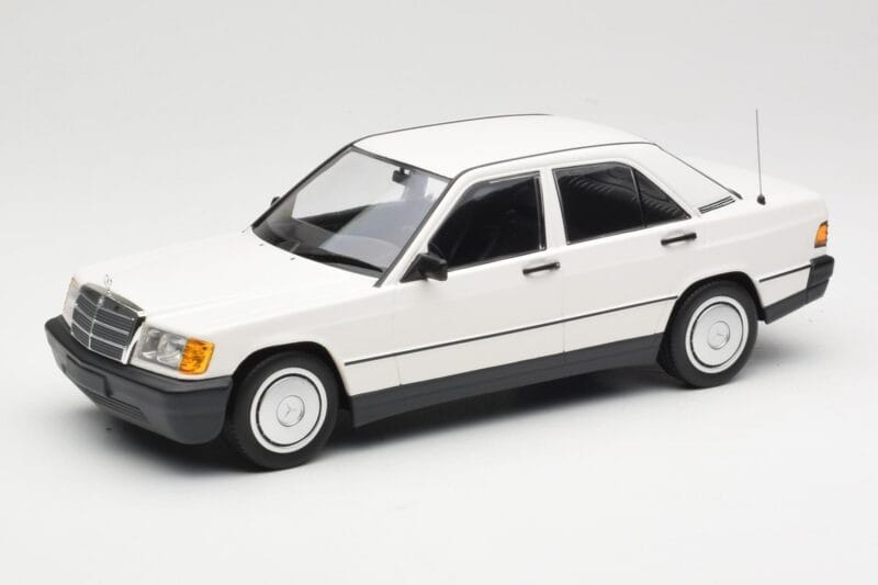 Mercedes 190E W201 Vit Minichamps 1:18 155037002 Metall