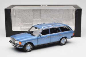 Mercedes 200 S123 T-Model Diamond Blå Återförsäljarupplaga Norev 1:18 B66040671 Metall — bild 8 av 8