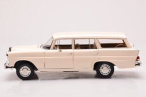 Mercedes 200 Universal W110 Kräm Norev 1:18 183709 Metall — bild 4 av 8