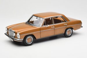 Mercedes 200 W115 Bycane Guld Återförsäljarupplaga Norev 1:18 B66040665 Metall