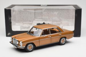 Mercedes 200 W115 Bycane Guld Återförsäljarupplaga Norev 1:18 B66040665 Metall — bild 8 av 8