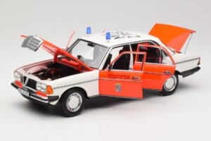 Mercedes 200 W123 Ambulans Vit Norev 1:18 183834 Metall — bild 2 av 8