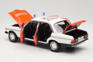Mercedes 200 W123 Ambulans Vit Norev 1:18 183834 Metall — bild 3 av 8