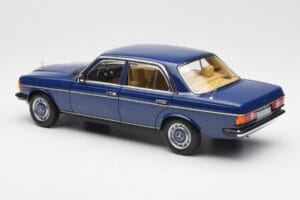 Mercedes 200 W123 Surf Blå Norev 1:18 183710 Metall — bild 7 av 8