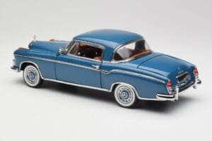 Mercedes 220 SE W128 Blå Sun Star 1:18 3561 Metall — bild 7 av 8