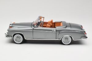 Mercedes 220 SE W128 Cabriolet Grey Metallic Sun Star 1:18 3352-M1 Metall — bild 4 av 8