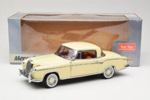 Mercedes 220 SE W128 Coupe Beige Sun Star 1:18 3562 Metall — bild 8 av 8