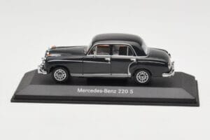 Mercedes 220S W180 Ljusgrå Minichamps 1:43 B66040534 Metall