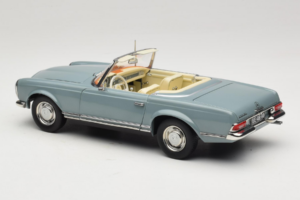 Mercedes 230 SL W113 Horizon Blue Norev 1:18 183992 Metall — bild 8 av 9