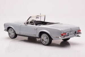 Mercedes 230 SL W113 Pagoda Grå Norev 1:18 183990 Metall — bild 7 av 8