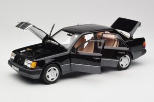 Mercedes 230E W124 AMG Wheels Svart Limited Edition Norev 1:18 183950 Metall — bild 2 av 12