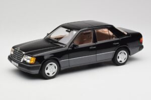 Mercedes 230E W124 AMG Wheels Svart Limited Edition Norev 1:18 183950 Metall