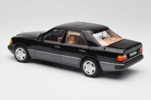 Mercedes 230E W124 AMG Wheels Svart Limited Edition Norev 1:18 183950 Metall — bild 7 av 12
