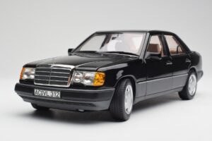 Mercedes 230E W124 AMG Wheels Svart Limited Edition Norev 1:18 183950 Metall — bild 9 av 12