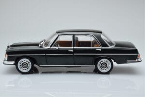 Mercedes 280 SE W108 Grön Norev 1:18 183935 Metall — bild 4 av 8