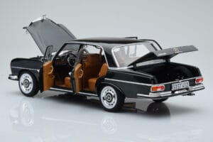 Mercedes 280 SE W108 Grön Norev 1:18 183935 Metall — bild 5 av 8
