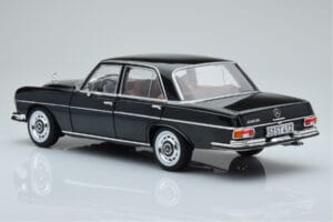 Mercedes 280 SE W108 Grön Norev 1:18 183935 Metall — bild 7 av 8