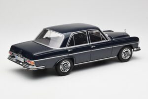 Mercedes 280 SE W108 Midnight Blå Norev 1:18 B66040597 Metall — bild 3 av 8