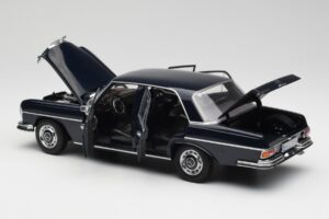 Mercedes 280 SE W108 Midnight Blå Norev 1:18 B66040597 Metall — bild 5 av 8