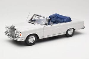 Mercedes 280 SE W111 Cabriolet Ljusgrå Norev 1:18 183530 Metall
