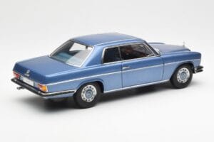 Mercedes 280C/8 W114 Coupe Blå Metallic AUTOart 1:18 76187 Metall — bild 3 av 8